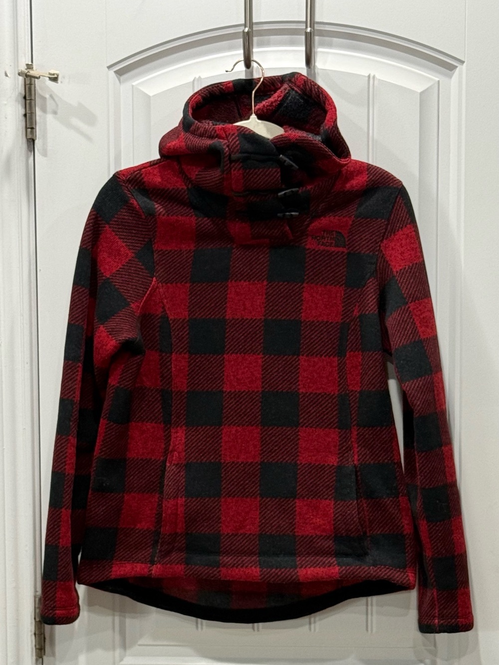 The North Face Women’s Size S/P Red/Blk Buffalo Plaid Fleece Pullover Hoodie EUC